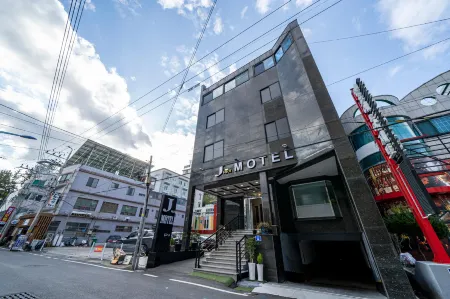 Sacheon J Отели рядом с достопримечательностью «Hallyeohaesang National Park of Sacheonsi»