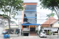 Hotel Grand Putra Syariah Kebumen Hotel a Kebumen