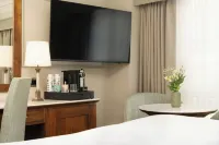 Brooks Hotel - เปิดใหม่