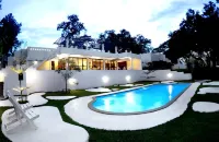 Vorona Resort Hotels in Sai Yok