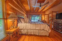 Burnt Mountain Waterfront Log Cabin, with 6person Spa