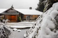 La Cascada Casa Patagónica by Don