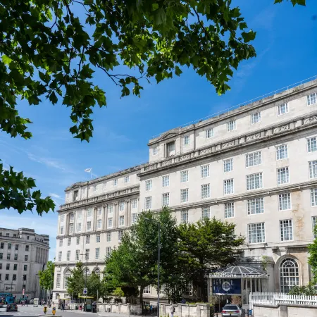 Adelphi hotel Отели рядом с достопримечательностью «Эвертон»