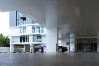โรงแรม วัน บัดเจท เชียงราย บ้านใหม่ - ที่มีที่จอดรถ