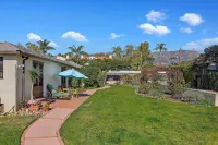 Garden Cottage - Miramar Beach with Shared Deck