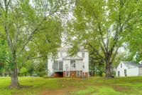 Historic 30 Acre Retreat - Get Back to Nature - Wifi