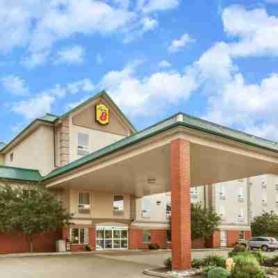 Super 8 by Wyndham Edmonton South Hotel Exterior