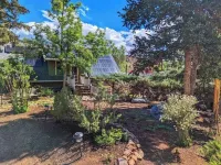 White Yarrow Inn House in Downtown Manitou Springs