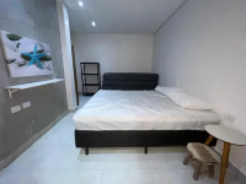 Beach House with Pool and Barbecue in Itanhaem