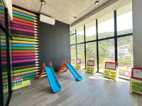 NEW! Amazing Spacious 3-bedroom Apartment in Santa Elena with Great Amenities!