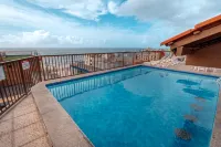 جولدن بارك سالفادور باي ناسيونال إن