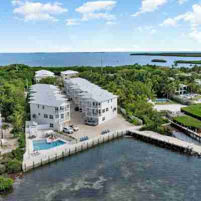 NEW - Oceanfront FL Keys Home w/Pool, Free Dockage, Gameroom, Private Balcony Hotel Exterior