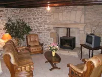 Les CHAUMIERES de KERHOUIDEN Le PUITS 2 Hotels in Baud