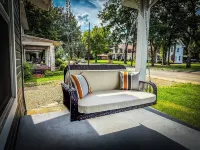 1700ft Gamers Nest 3 Bedroom 2 Bath 2 Kings 2 Queens and a Full!  Bomb Backyard!