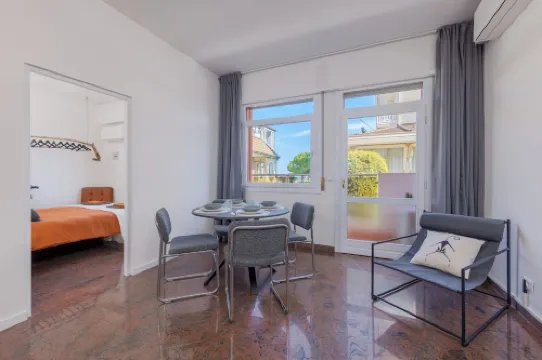 Centrally Located Apartment for 4 People, 1 Minute from the Beach