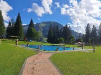 Chalet zur Rose 3-room apartment "Alpen Lilie" 2-8 persons (95m2) Ξενοδοχεία στην πόλη Berwang