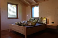 Rumwaldhof Edelweiss 82-m² apartment with unique view of Ortles Hotels in Stilfs