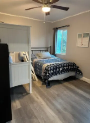 Charming 2-bedroom house in awesome Huntington Beach downtown steps to its beach