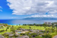 Kāʻanapali Ocean View Condo with Beachfront Cabana for Guests