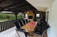 Chic Retreat in the Carpathians – Private Villa with Spa & Grill Hotels in Avrig