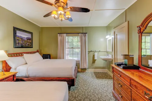 Lake Quinault Lodge