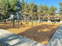 Charming 2B&3B townhome  in  Oak Creek Irvine 더 빌리지 앳 어바인 스펙트럼 주변 호텔