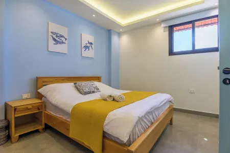 Ebb & Flow Batroun Old Souq Отели в г. Batroun