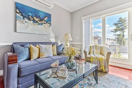 Apartment close to JFK/LGA/NYC Отели рядом с достопримечательностью «Заказник Джамайка Бэй»