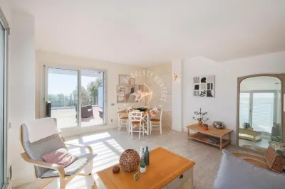 Casas del Mar 5 minutes from Sitges! Duplex with sea views Hotels near Can Tabaco