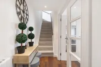 Duplex Flat near Heathrow 웨스트 드레이턴 호텔