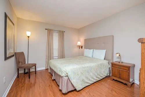 Private condo close to Atlanta, Stone Mountn, Emory with WiFi, AC in cool Tucker