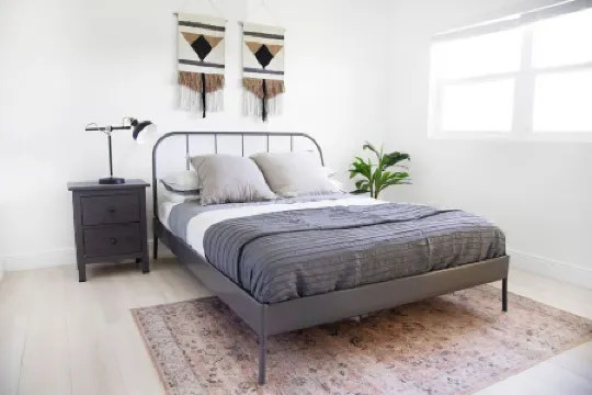 Gorgeous Stay One Block From Beach