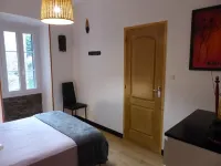 Entre mer et Montagne,au Coeur de Cervione,appartement Entièrement Rénové Hotels in Cervione