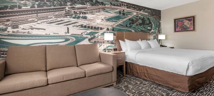 Clarion Pointe Indianapolis Airport Hotels in Hendricks County
