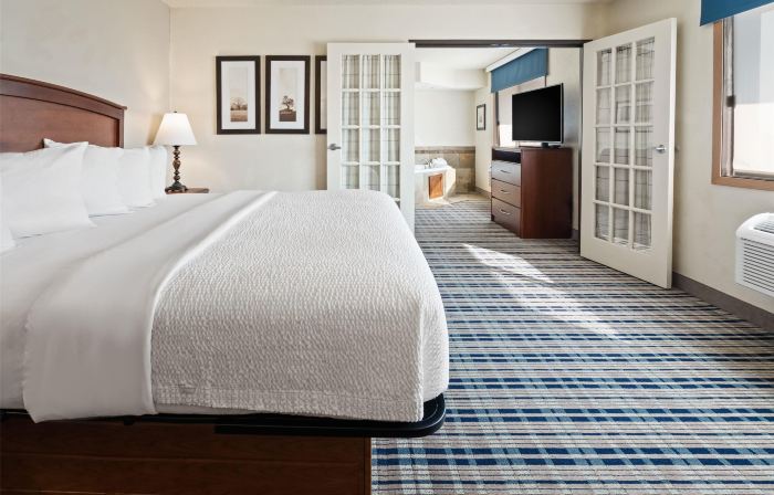 AmericInn by Wyndham Dickinson
