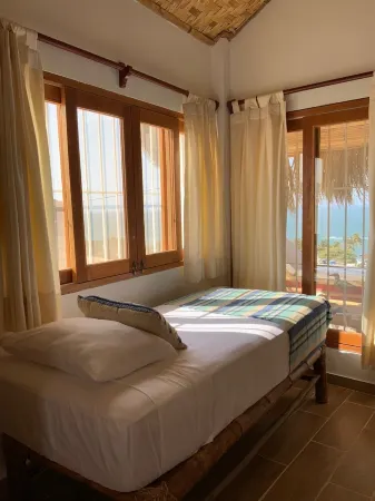 Cozy pet-friendly bungalow with ocean views and excellent atmosphere in Máncora. Отели в г. Манкора