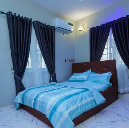 D'EXQUISITE APARTMENTS newly built in January 2024 with state of art amenities. Отели рядом с Аэропорт Ибадан