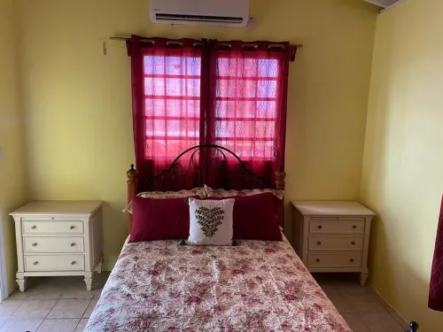Kingmosei hide away Hotels in Basseterre