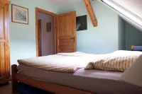 Reitpension Wiesengrund: cozy apartment on a riding and farm Hotels in Angermunde