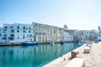 Vacation home in downtown Monopoli, perfect for couples and romantic trips