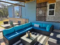 Cozy New RV for Glamping in San Antonio with wildlife nature sitings Hotels in Leon Valley