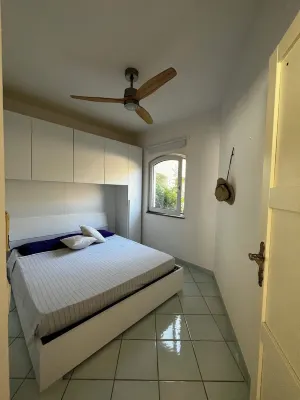 two-room apartments with terrace 400 meters from the beach Hotels near Costa Paradiso