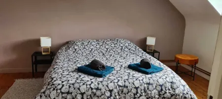 Charming Breton house in Paimpol in a quiet area close to the sea Côte du Goëlo Отели в г. Пемполь