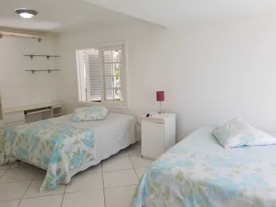 BLUE SEA BEACH HOUSE - C. FRADE Hotels near Ilha de Paquetá