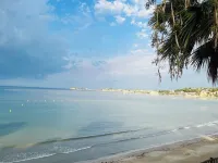 Unique in the region, prestigious 100m2 seafront apartment with enchanting view