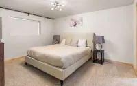 AC, Hot tub, Mountain View, Pet friendly Cabin