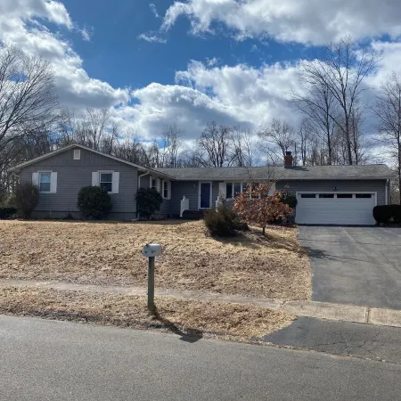 Cozy Modern 4Br Retreat on 1.5 Private Acres Near Yale & Trails Отели в г. Хамден