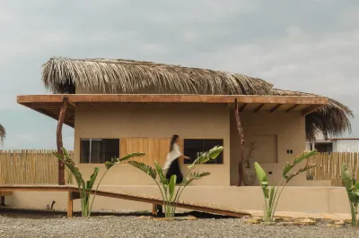 Hermosa casa con piscina frente al mar Hotels in 