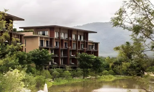 Atta Lakeside Resort Suite