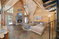Serene 4 bedroom Cabin in Southern Sierras Near Kernville/Lake Isabella